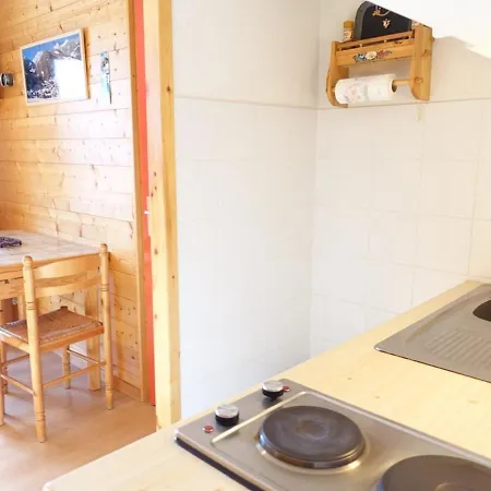 T2 4 Pers, Centre-village, Proche Pistes Et Commerces, Balcon Sud, Piscine L'ete - Fr-1-342-145 *