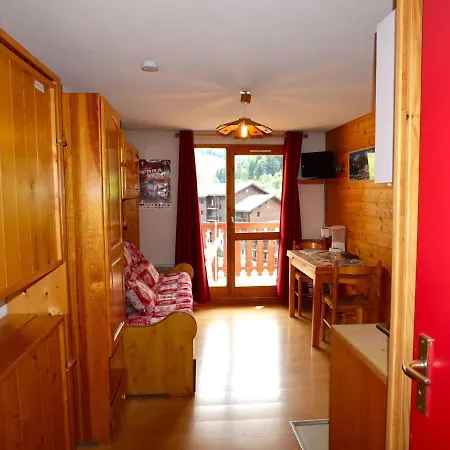 T2 4 Pers, Centre-village, Proche Pistes Et Commerces, Balcon Sud, Piscine L'ete - Fr-1-342-145 Διαμέρισμα