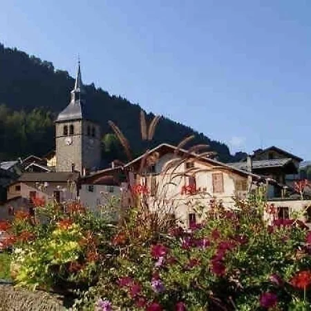 Διαμέρισμα T2 4 Pers, Centre-village, Proche Pistes Et Commerces, Balcon Sud, Piscine L'ete - Fr-1-342-145 *