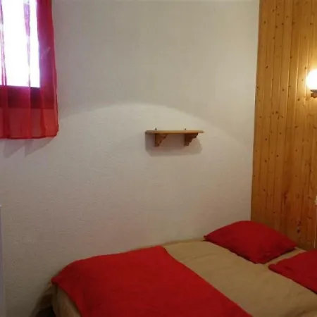 T2 4 Pers, Centre-village, Proche Pistes Et Commerces, Balcon Sud, Piscine L'ete - Fr-1-342-145